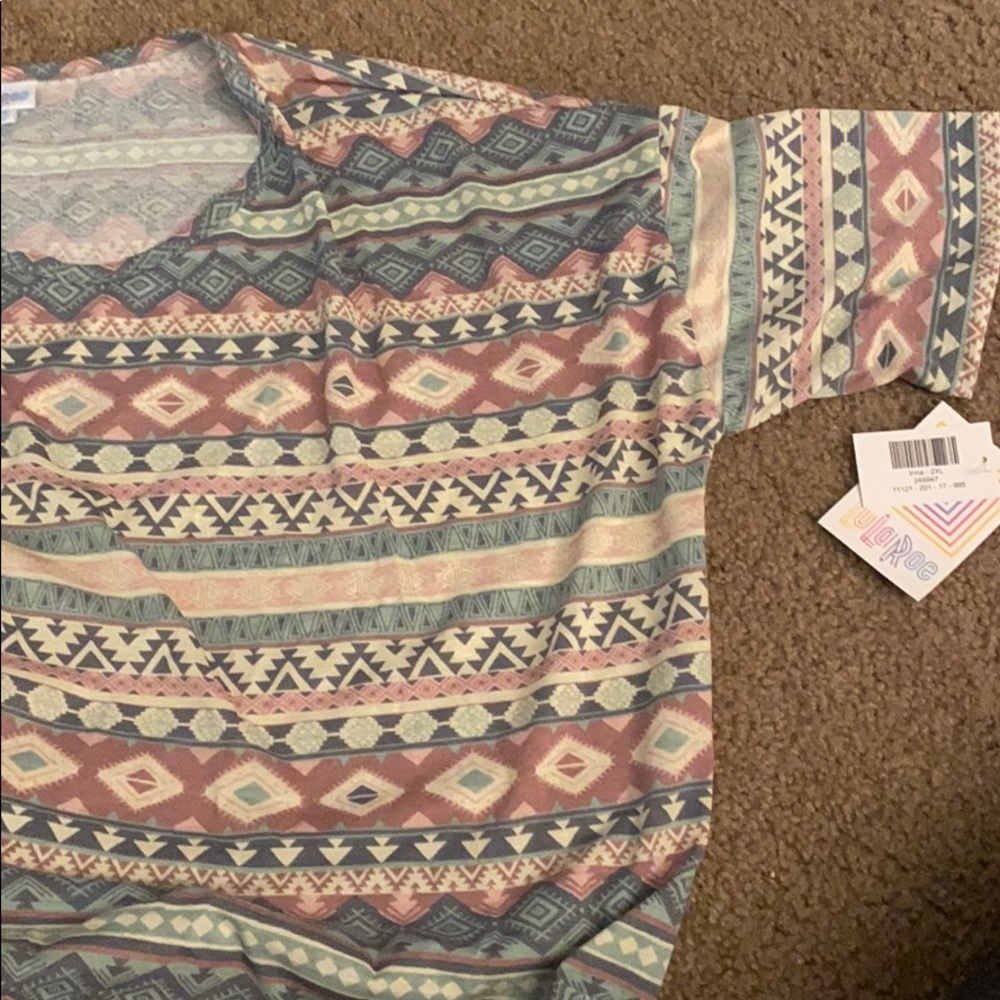 Lularoe IRMA (2XL)